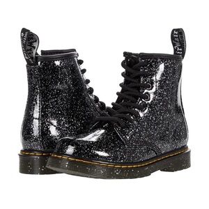 Dr. Martens Collection 1460 Lace Up Fashion Boot (Little Kid/Big Kid) US 7